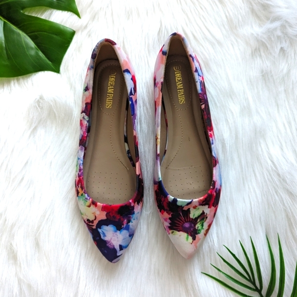 Dream Pairs colorful floral pointed toe flats size 11 - Picture 2 of 9